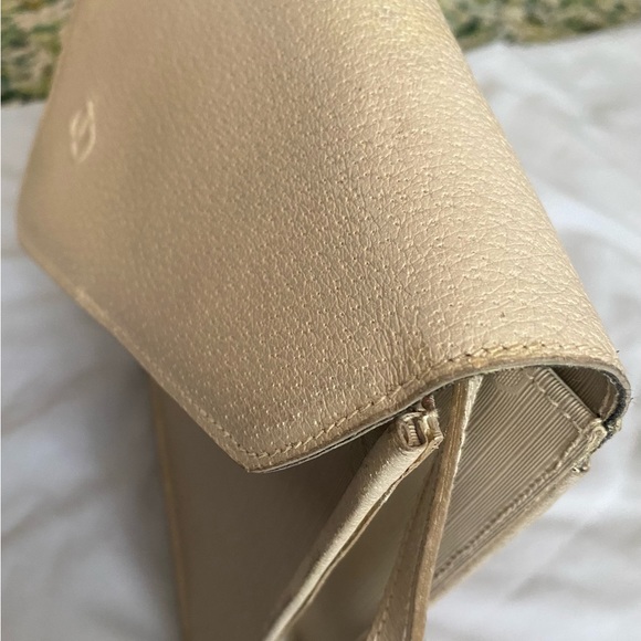 RARE Valentino crossbody. Genuine leather. In good vintage condition. - Picture 4 of 8